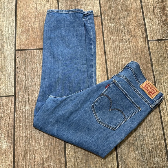 Levi’s Women’s Sz 31 Stretch 724 High Rise Crop Straight Jeans - Picture 5 of 13